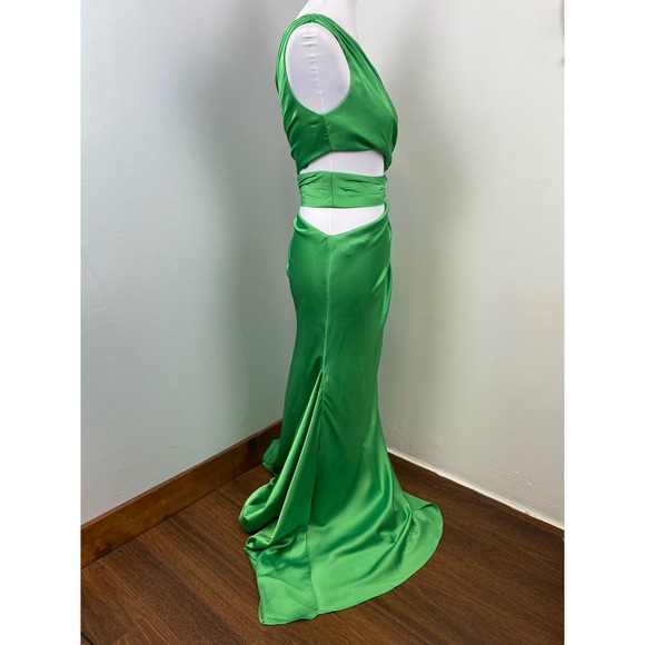 Mac Duggal Spring Green Cut Out One Shoulder Satin Gown Size 4 $498 68485 - Picture 8 of 14